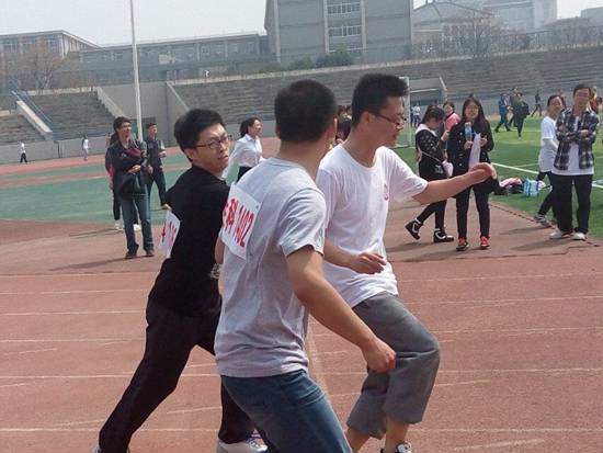 C:\Users\liuyang\Desktop\QQ图片20150415102347.jpg